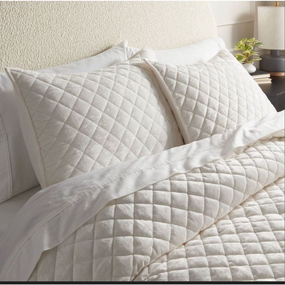 Two Standard Luxe Diamond Stitch Velvet Quilt Sham Ivory - Threshold"
